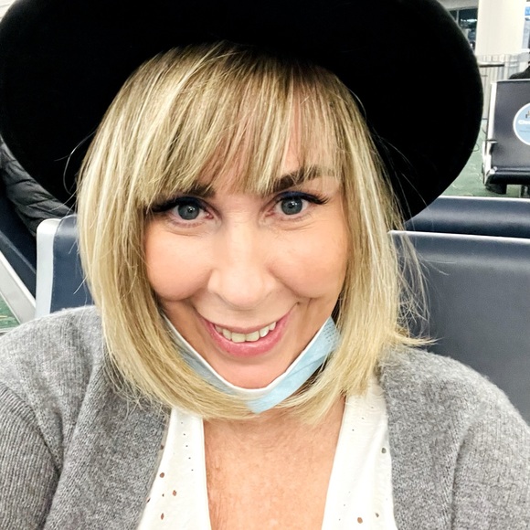 Meet the Posher - Picture 1 of 6